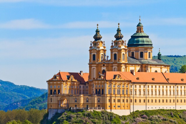 Danube - Vienna - melk abbey.jpg